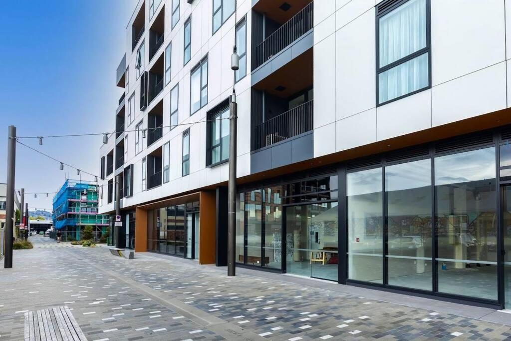 2 Bedrooms Apprtmt Plus Underground Parking In Cbd Christchurch Bagian luar foto